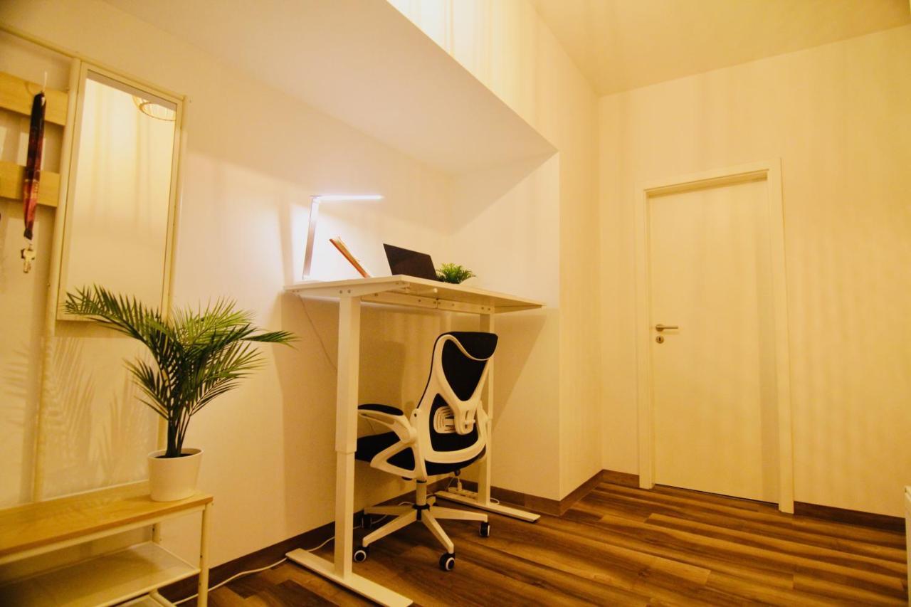 Fewozauber - Domspatz, 50Qm, Top-Lage, Style, Dachterrasse, Business Schwerin  Buitenkant foto