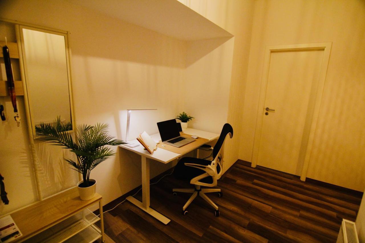 Fewozauber - Domspatz, 50Qm, Top-Lage, Style, Dachterrasse, Business Schwerin  Buitenkant foto